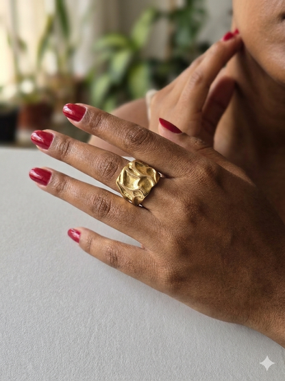 Anel Feminino Elemental Ajustável Banhado a Ouro 18K – Serenité