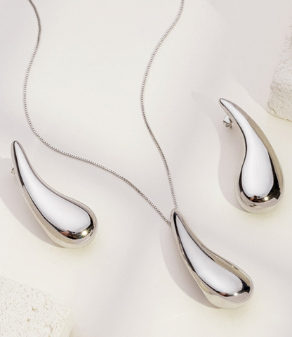 Colar Feminino Vírgula Alongado em Banho de Prata 925 – Serenité