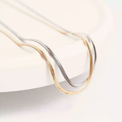 Colar Choker Feminino Fita Lisa Ajustável em Aço Inoxidável – Serenité