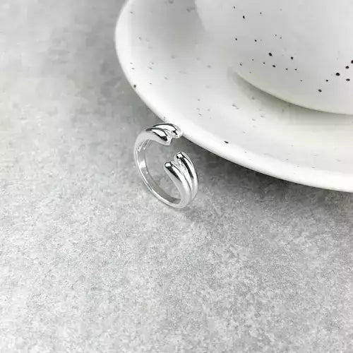 Anel Feminino Regulável Duplo em Metal Banhado a Prata – Serenité