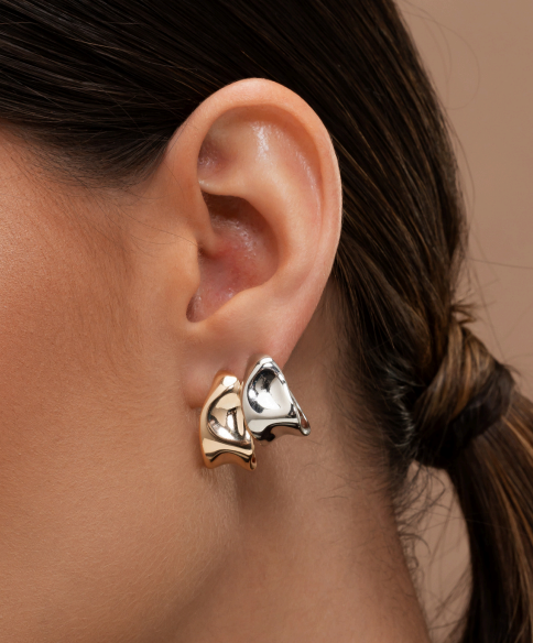 Brinco Feminino Flow Banhado a Ouro 18K em Metal Hipoalergênico – Serenité