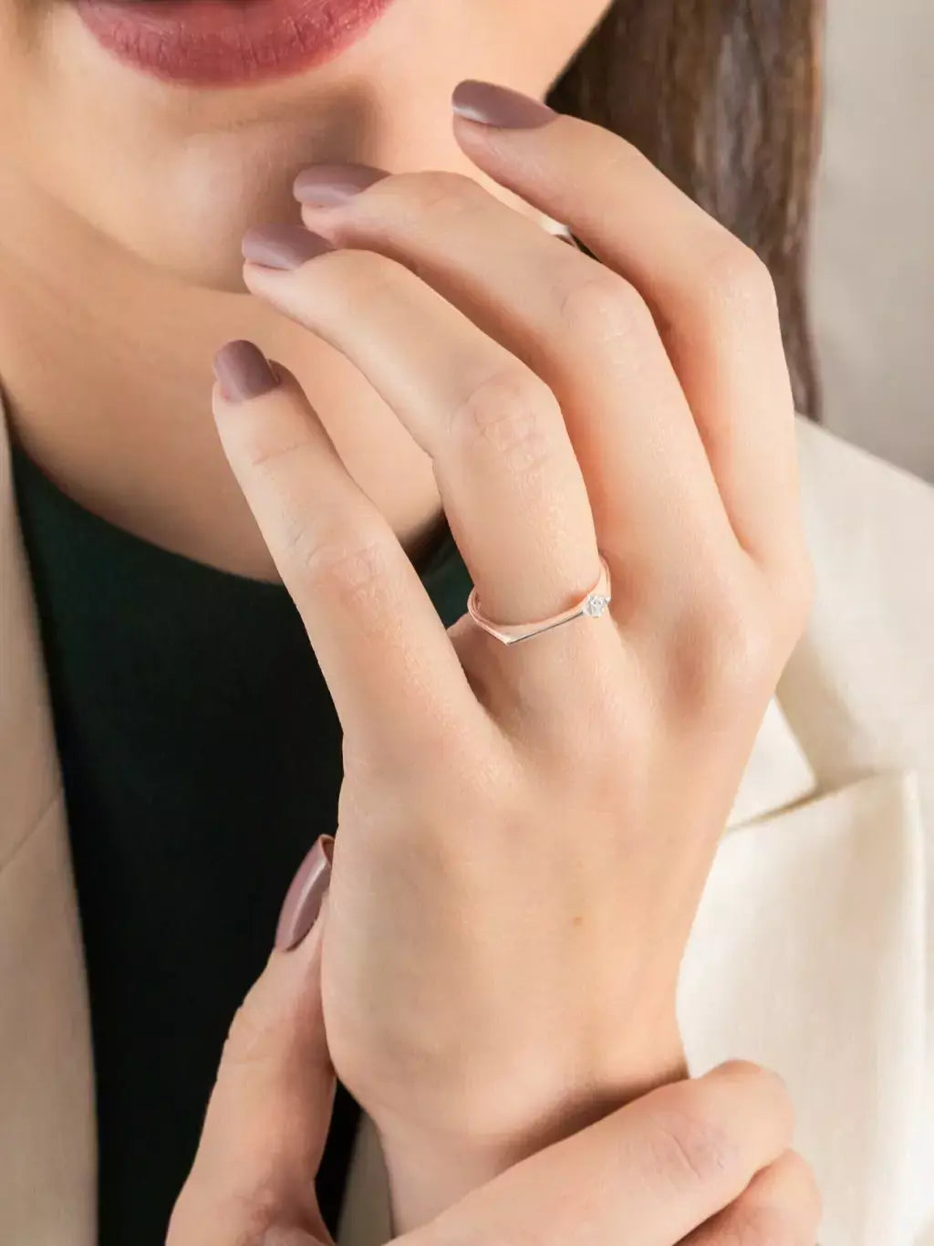 Anel Feminino em Prata 925 Reta com Zircônia Branca – Serenité