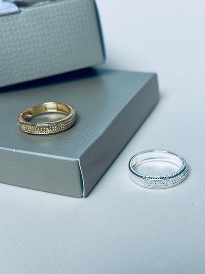 Anel Feminino de Luxo Cravejado com Banho de Ouro 18K – Serenité